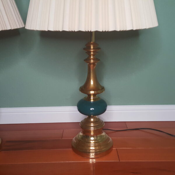 Pair of Green Westwood Ceramic Lamps – Bold Vintage Elegance - Image 6