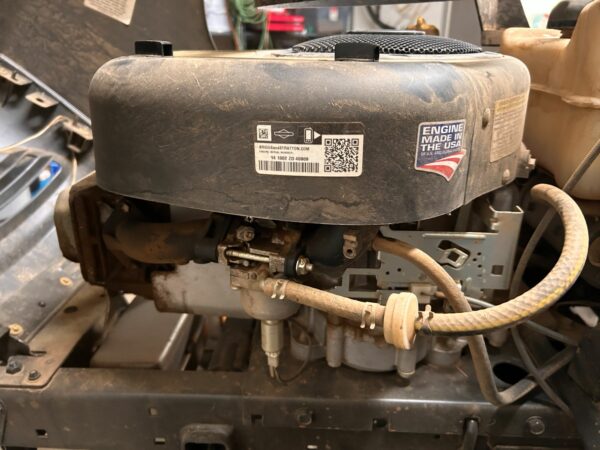 Poulan Pro 42" Riding Lawn Tractor Mower PP175G42 With Grass Catcher Runs Great! - Image 10