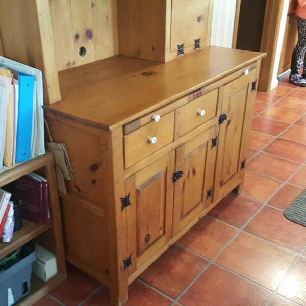 Handcrafted Rustic Amish Hoosier Cabinet – Vintage Kitchen Hutch & Bakers Buffet - Image 4