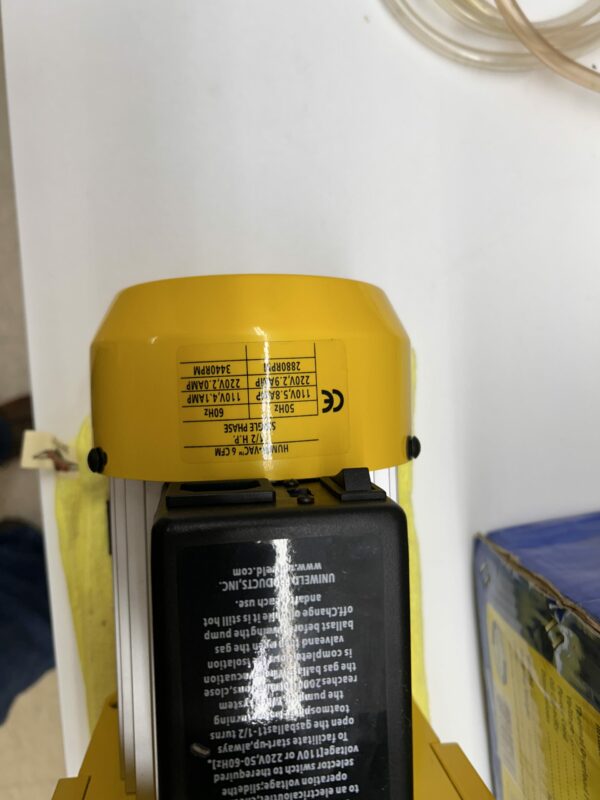 Topcon ET-1 Surveying Total Station w/ Case - BATTERY CHARGED & WORKING - Image 6