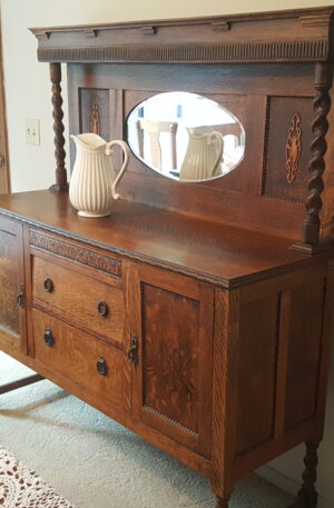 Vintage Quarter-Sawn Oak Sideboard Buffet with Mirror 59"H x 53"W x 18.5"D Early to Mid 20th Century