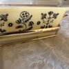 Harvest Charm | Vintage Pyrex Yellow Casserole with Black Amish Butterprint – Brass Cradle Included - Image 4