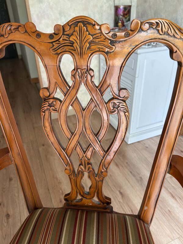Vintage Carved Wood Armchair – Cabriole Legs, Shell & Leaf Motif - Image 2