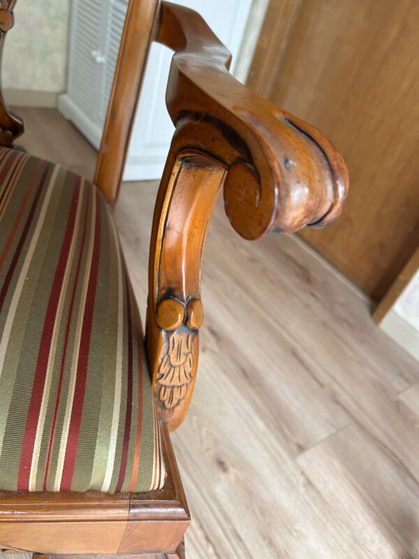 Vintage Carved Wood Armchair – Cabriole Legs, Shell & Leaf Motif - Image 18