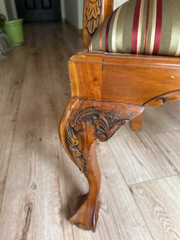 Vintage Carved Wood Armchair – Cabriole Legs, Shell & Leaf Motif - Image 16