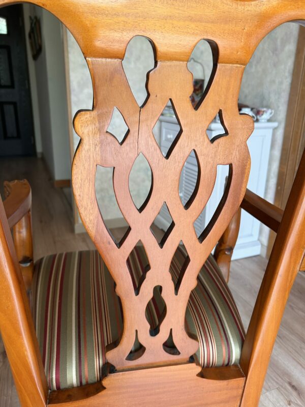 Vintage Carved Wood Armchair – Cabriole Legs, Shell & Leaf Motif - Image 4