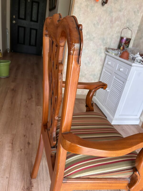 Vintage Carved Wood Armchair – Cabriole Legs, Shell & Leaf Motif - Image 6