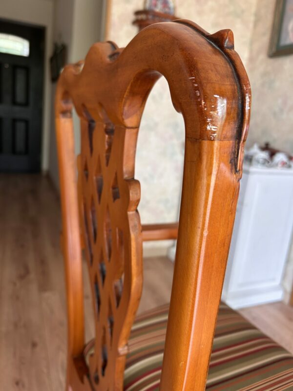 Vintage Carved Wood Armchair – Cabriole Legs, Shell & Leaf Motif - Image 7