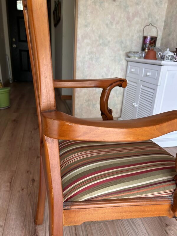Vintage Carved Wood Armchair – Cabriole Legs, Shell & Leaf Motif - Image 9