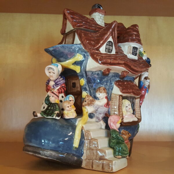 1995 Fitz and Floyd "Old Woman in a Shoe" Teapot – Limited Edition #225/1500 - Image 2