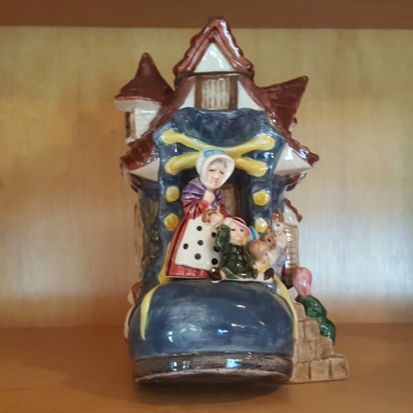 1995 Fitz and Floyd "Old Woman in a Shoe" Teapot – Limited Edition #225/1500 - Image 3