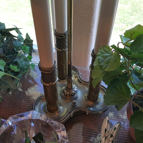 Stiffel 3-Column Brass Lamp with Custom Shade – 30″ of Timeless Illumination - Image 2