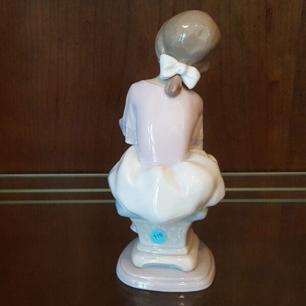 Lladro “Best Friend” – Girl with Blue Teddy Bear #7620 (Collectors Society 1993) - Image 7