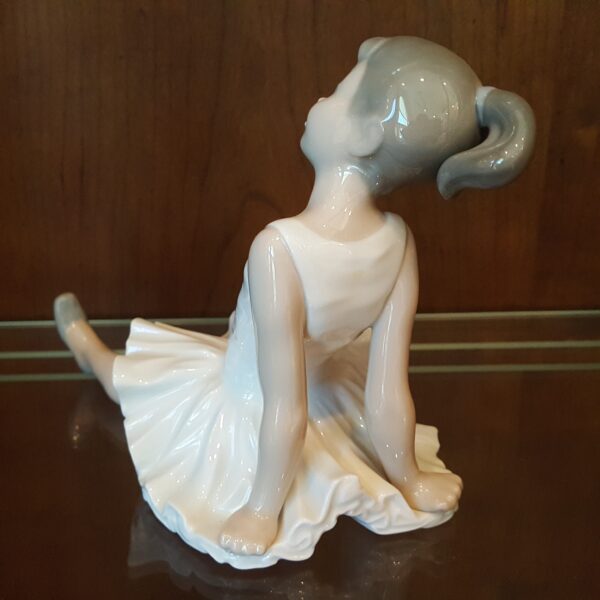 NAO by Lladró Ballerina Figurine – Vintage 1960s Porcelain Dancer, Made in Spain - Image 6