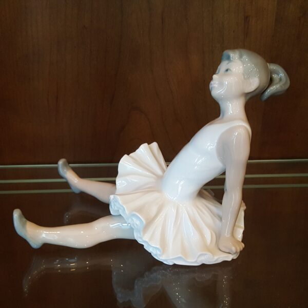 NAO by Lladró Ballerina Figurine – Vintage 1960s Porcelain Dancer, Made in Spain - Image 7