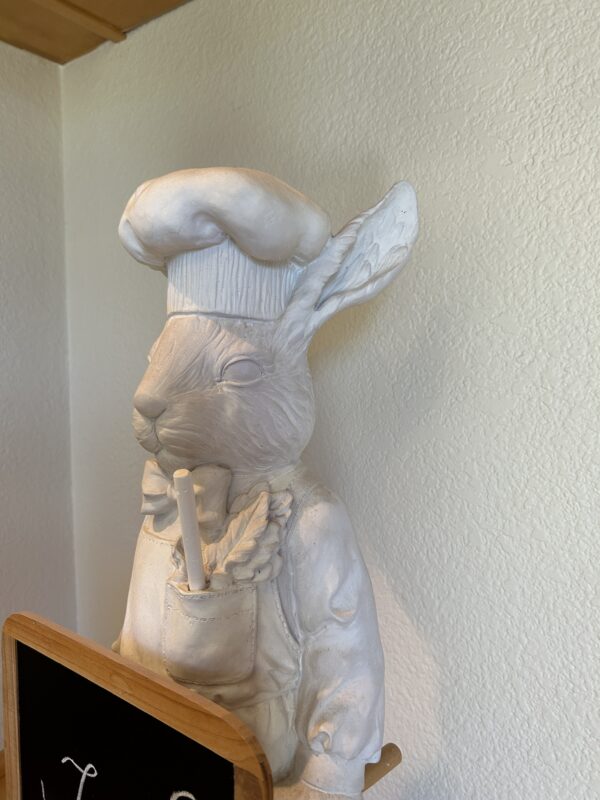Whisker-Wise & Ready to Serve – 1998 Fleur de Lis Rabbit Chef with Chalkboard (25") - Image 2