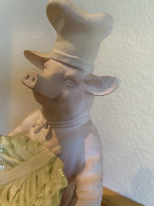"Chef’s Special” – 2000 Fleur de Lis Ceramic Pig with Lettuce Bowl 12" - Image 4