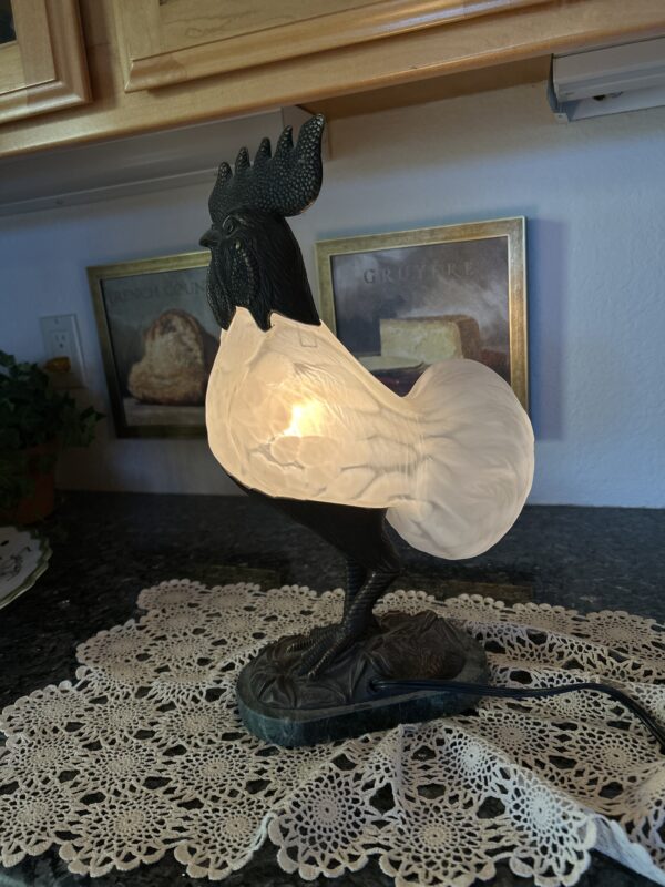 Country Proud – Full-Size Bronze & Frosted Glass Rooster Lamp Décor (19” Tall) - Image 5
